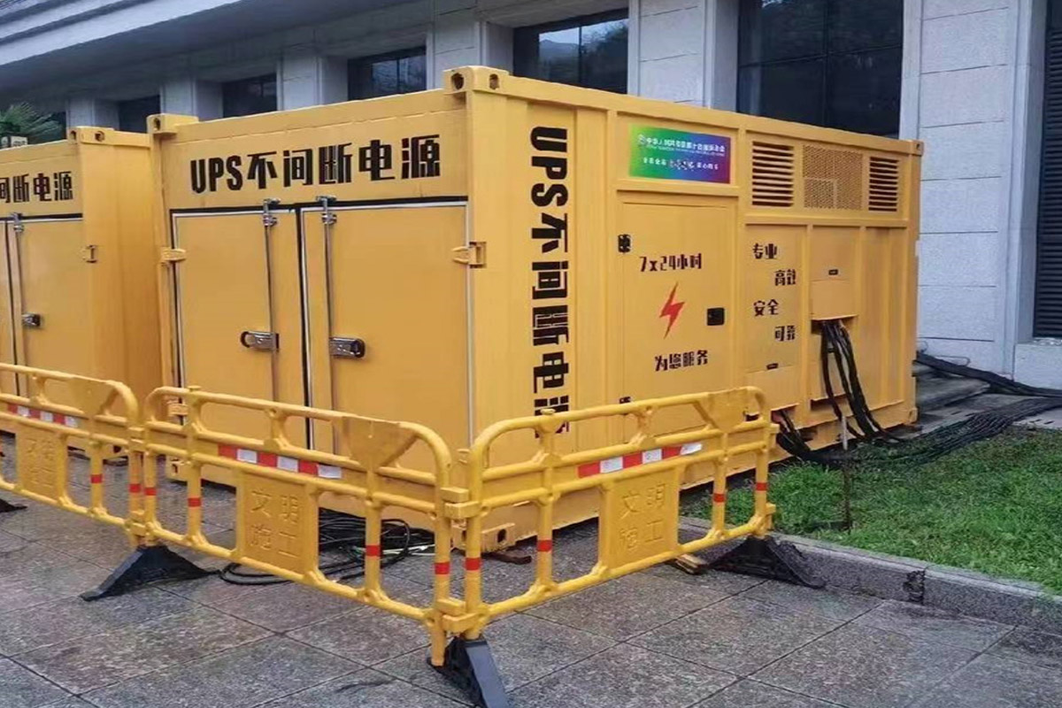 江安发电机租赁施工现场
